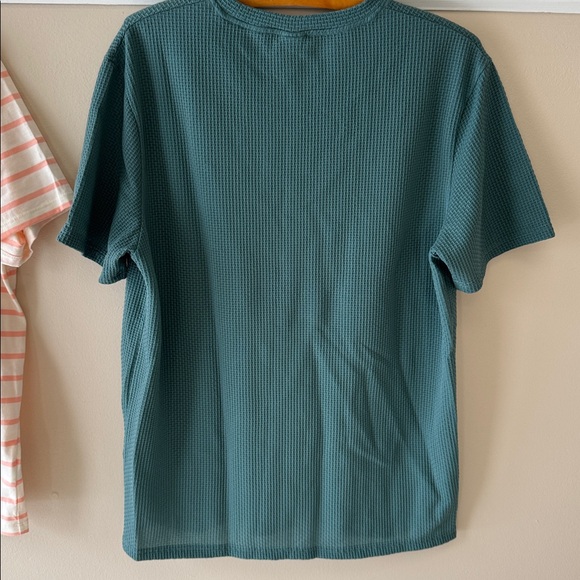 Bundle of LANDS’ END Striped Women Short Sleeve Shirt & Green Waffle Knit Shirt - Picture 10 of 11